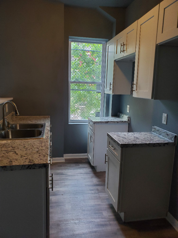 1049 Brantley Ave #2 - Photo 3 of 19