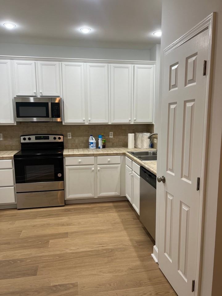 144 Summit Oaks Ln - Photo 5 of 21