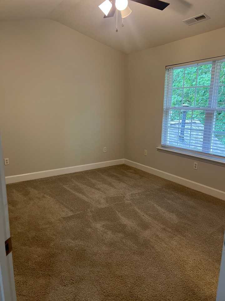 144 Summit Oaks Ln - Photo 7 of 21