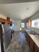 featured image of 2127 Wells St #MAIN1
