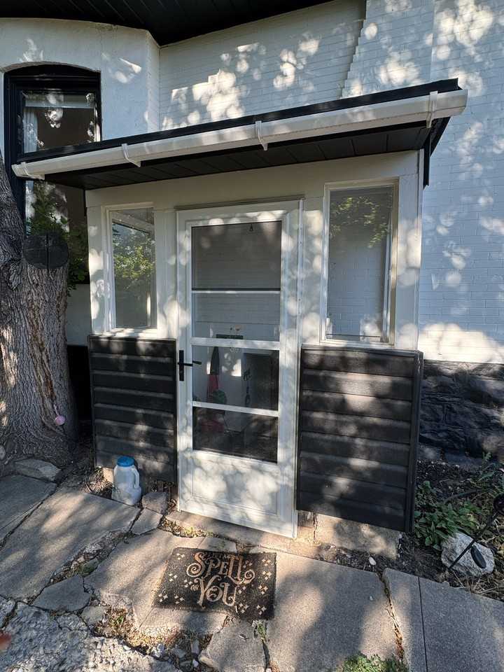 1027 E Emerson Ave #D - Photo 4 of 17