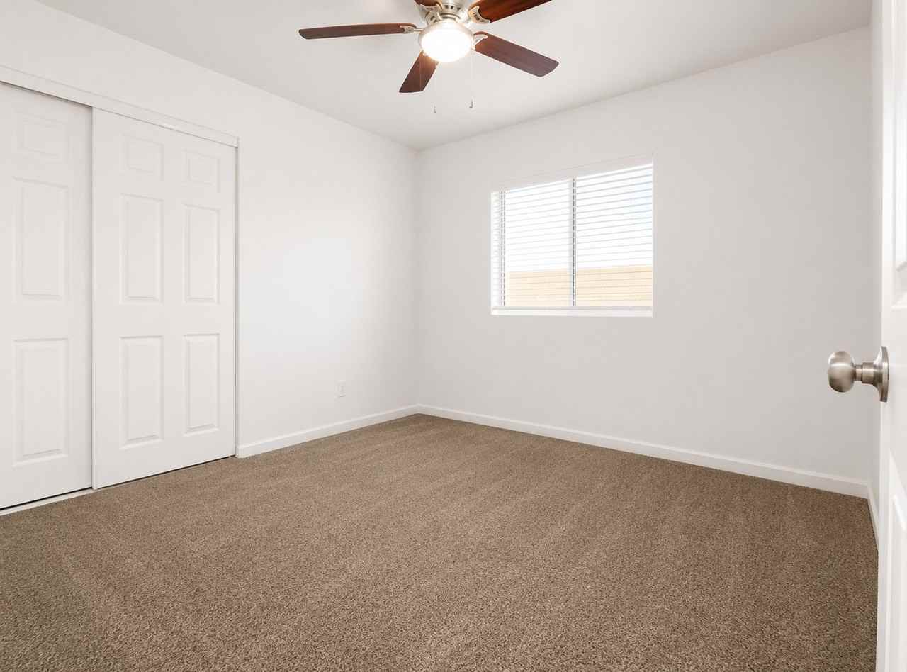 2533 S Olivia Ave - Photo 4 of 9