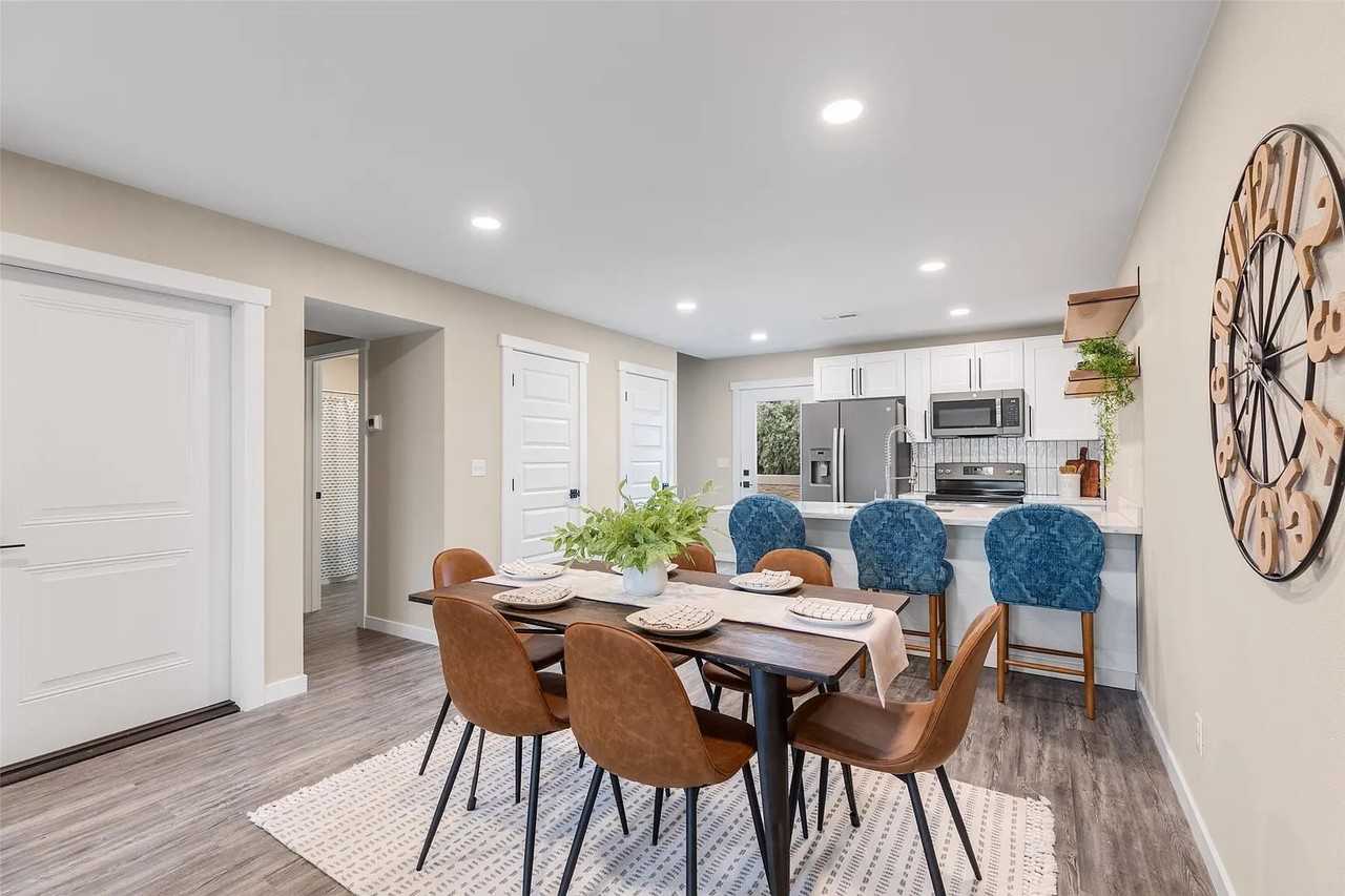 2506 Castle Pines Dr - Photo 5 of 20