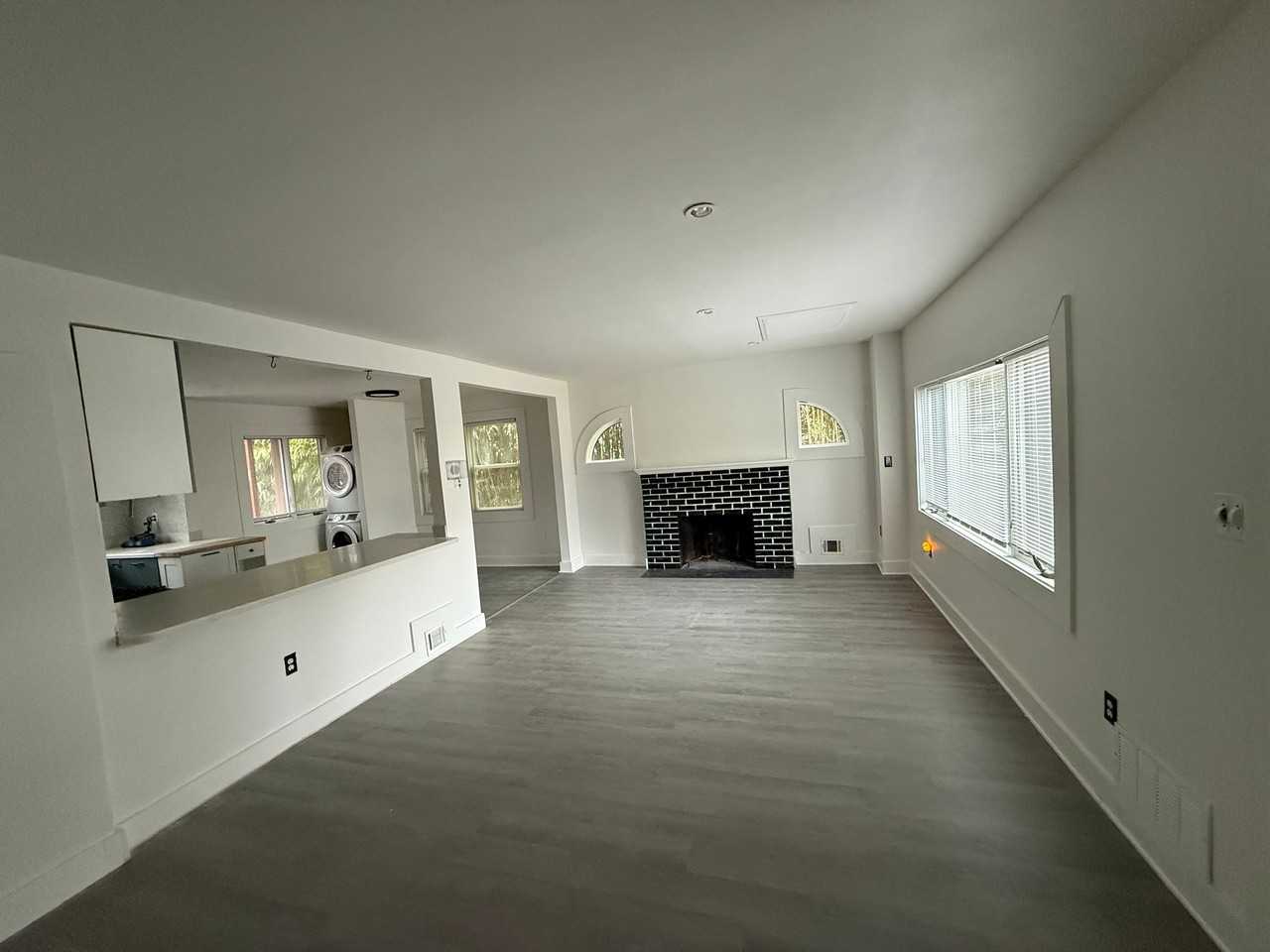 3801 Oglethorpe St #A - Photo 3 of 8