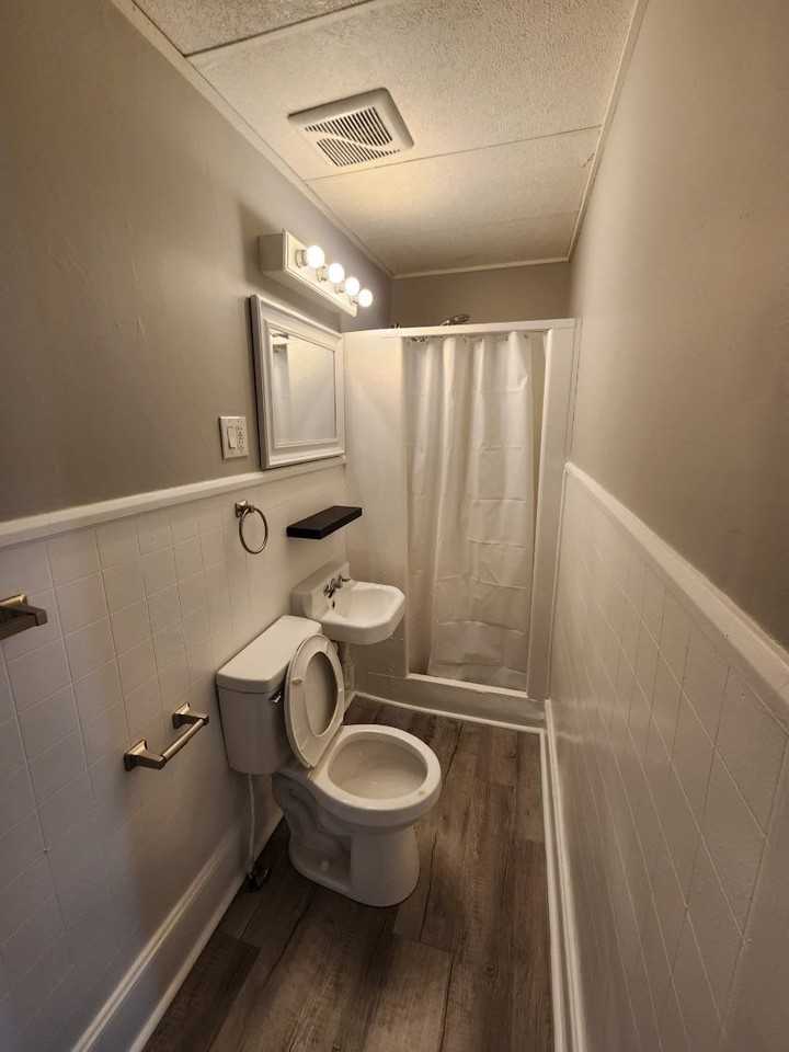 243 Main St #11 - Photo 4 of 6