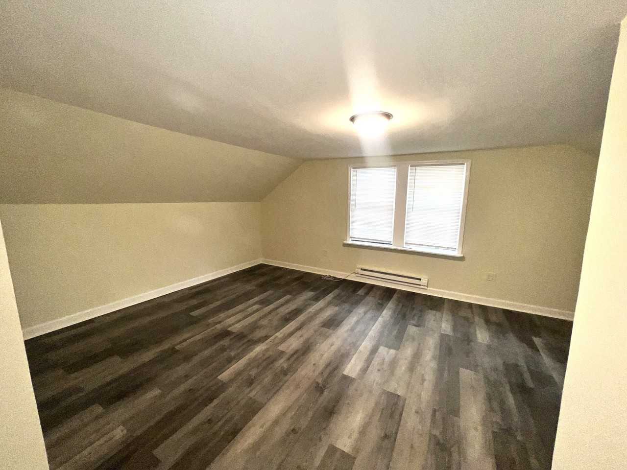 1233 W 71st Pl - Photo 5 of 20