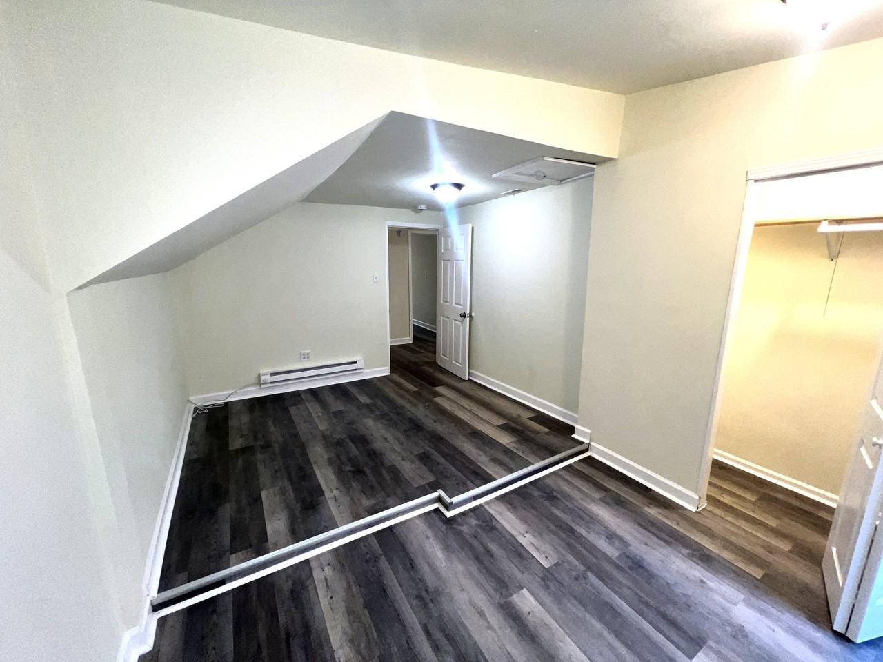 1233 W 71st Pl - Photo 7 of 20