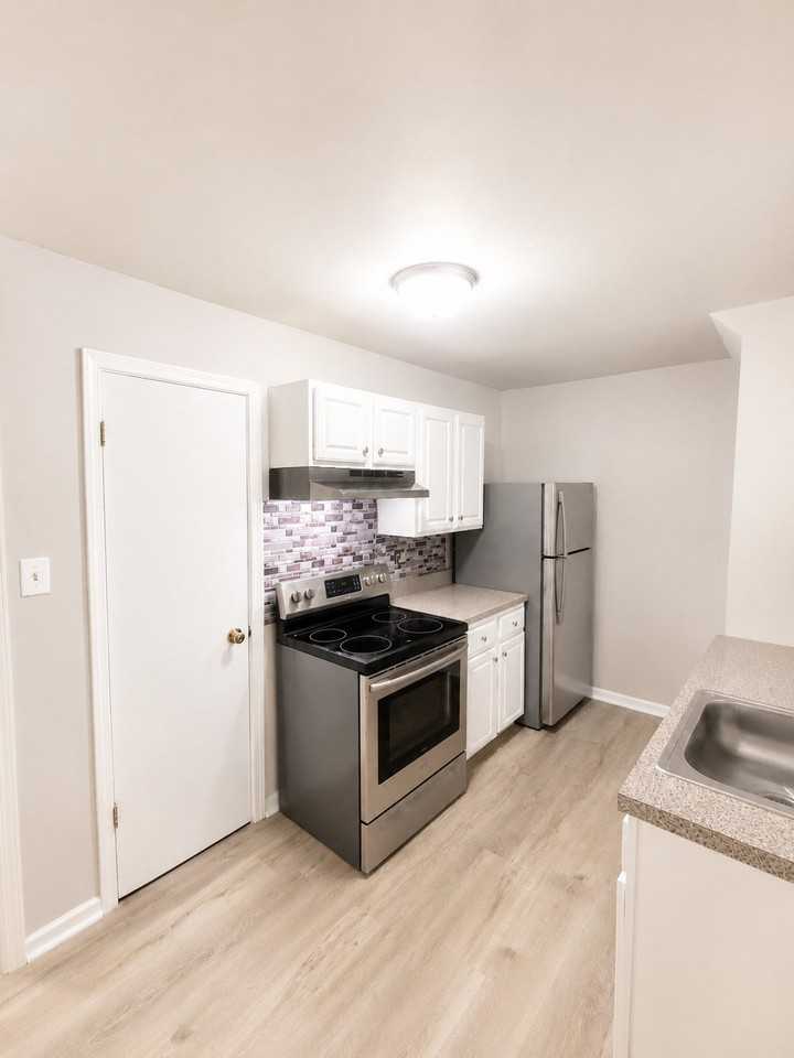 2016 Linden Ave #B - Photo 6 of 10