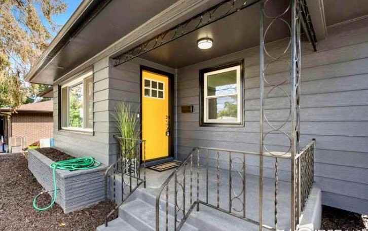 1722 18th Ave - Photo 2 of 7
