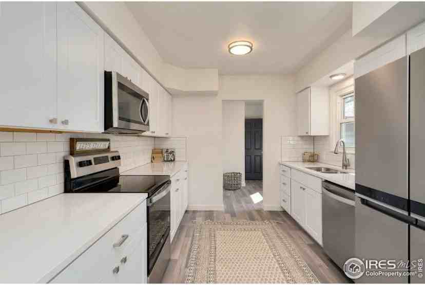 1722 18th Ave - Photo 5 of 7