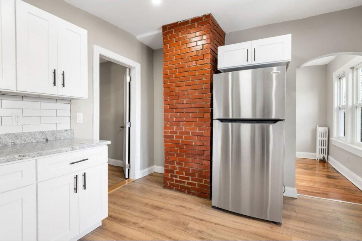 501 Warren St #6 - Photo 4 of 18