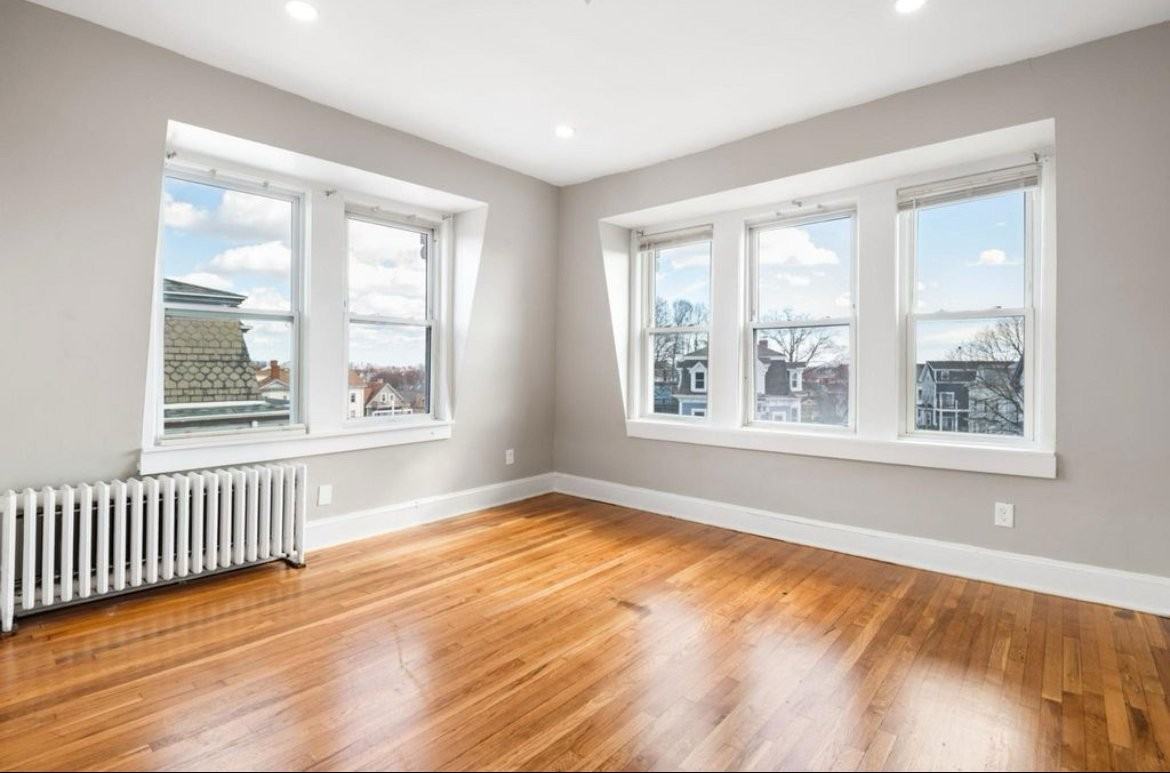 501 Warren St #6 - Photo 7 of 18