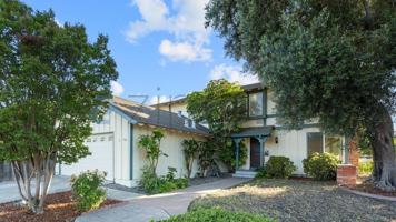 featured image of 5369 Entrada Cedros