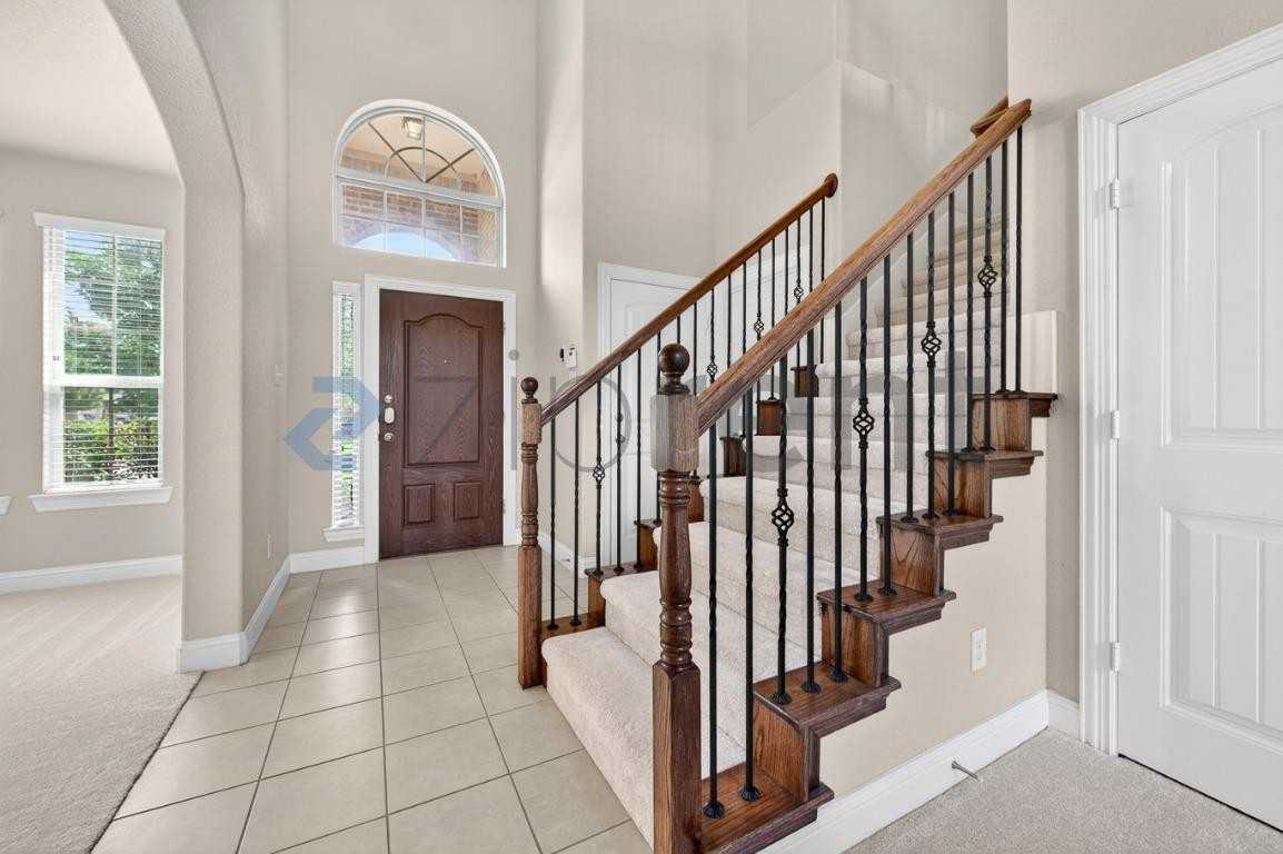 4104 Fordham St - Photo 5 of 39