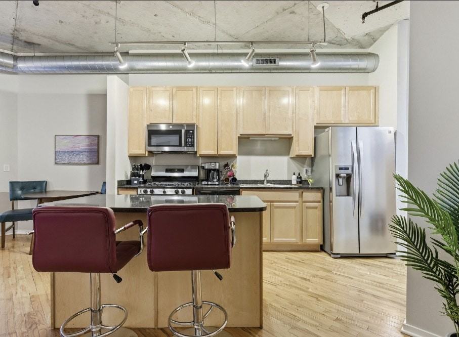 6 South Laflin Street, Unit 920 - Photo 4 of 22
