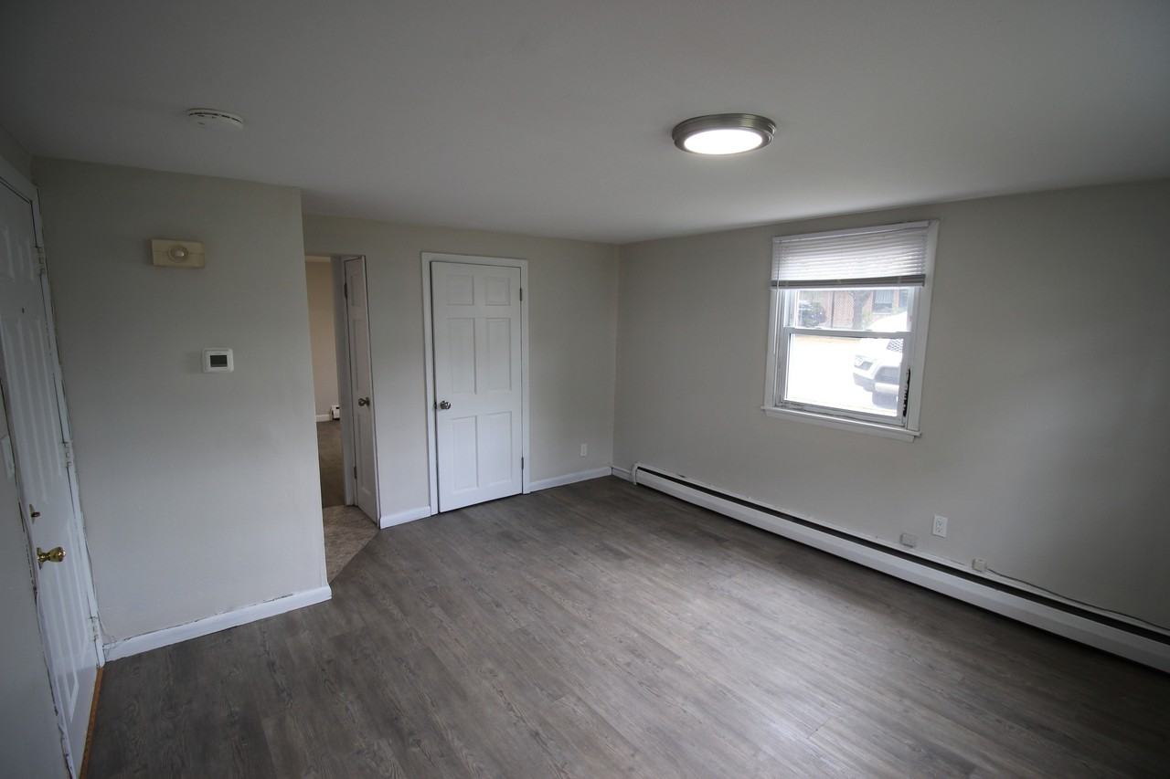 997 Broadway - Photo 6 of 9