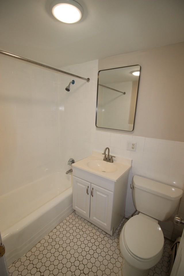 997 Broadway - Photo 7 of 9