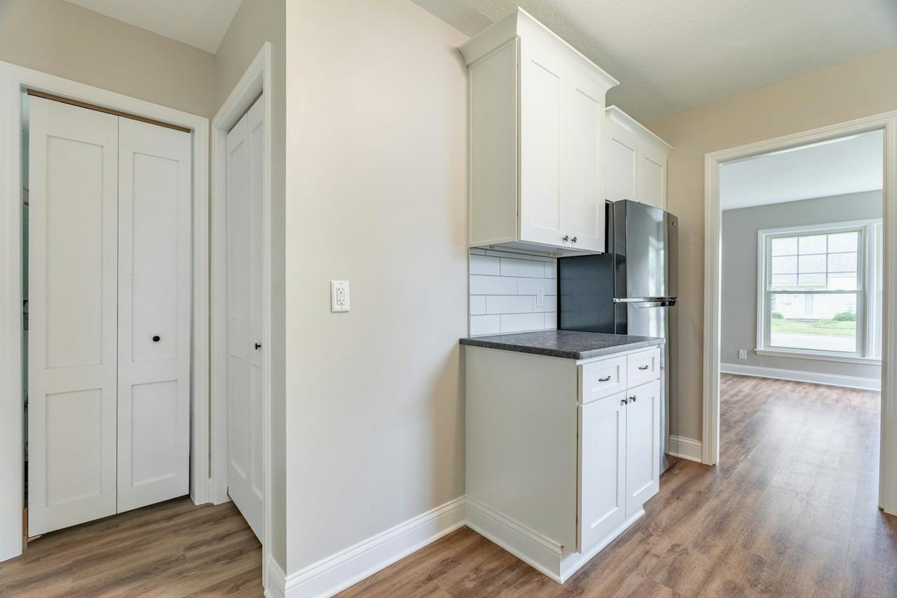 2100 Delmore Street - Photo 6 of 25
