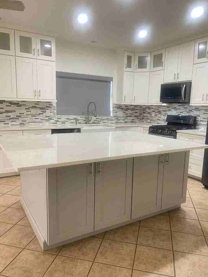 8345 W Pontiac Dr - Photo 7 of 42