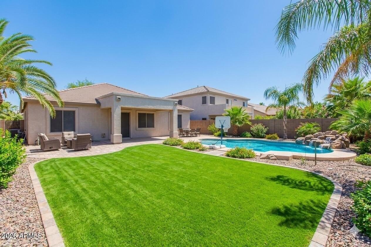 13727 W San Miguel Ave - Photo 2 of 21