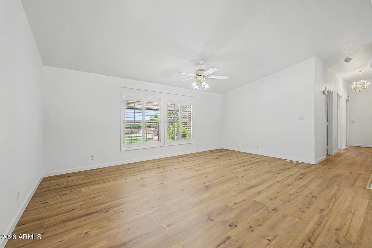 29319 N 203rd Ave - Photo 4 of 28