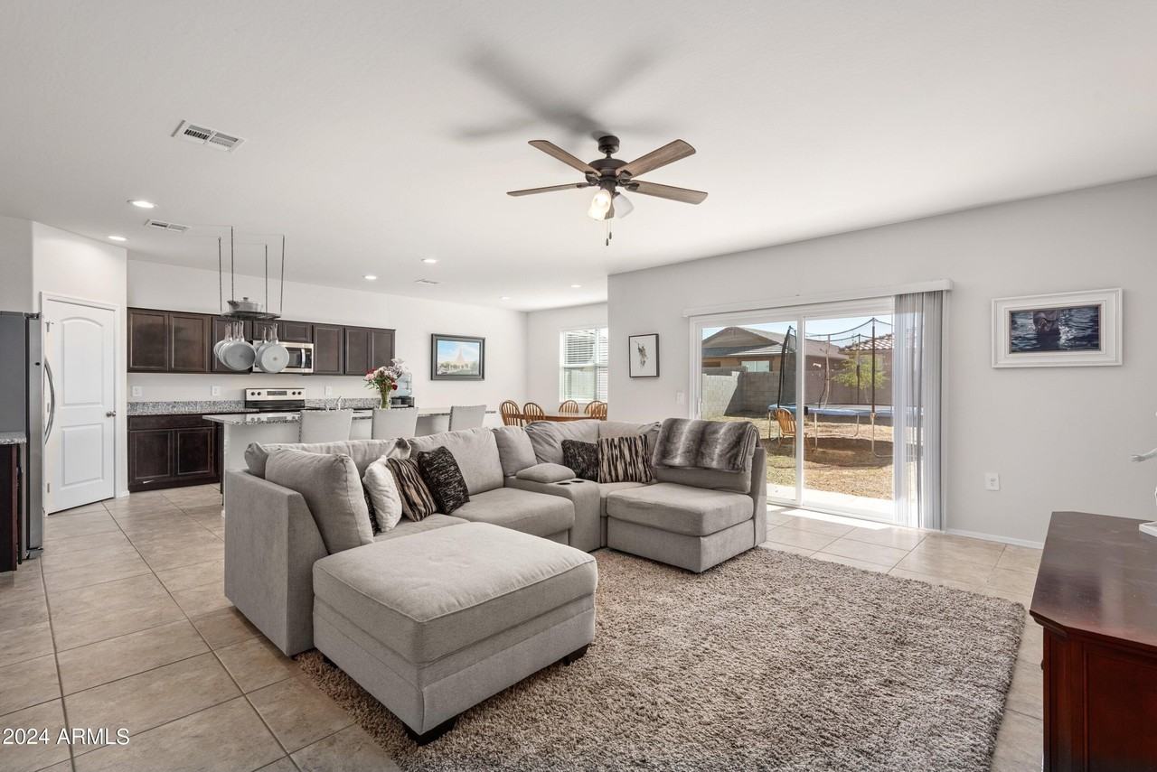 35419 W San Ildefanso Ave - Photo 3 of 38