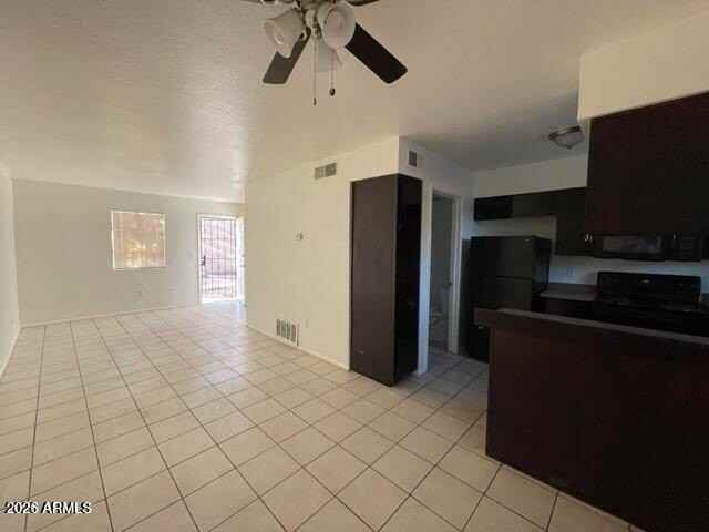 4559 N 26th Dr - Photo 2 of 6