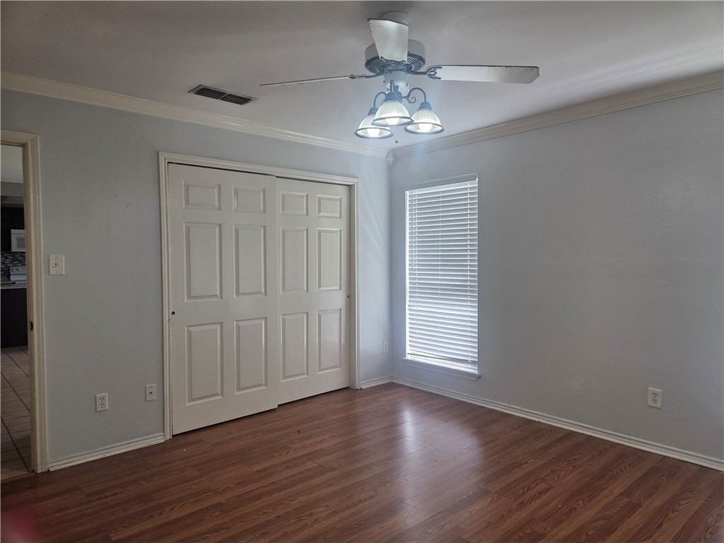 5218 Lethaby Dr - Photo 5 of 20