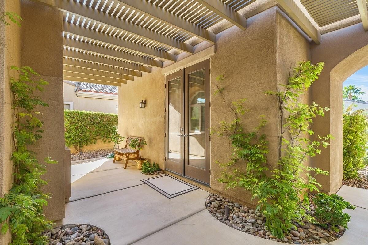 81126 Avenida Lorena - Photo 4 of 50