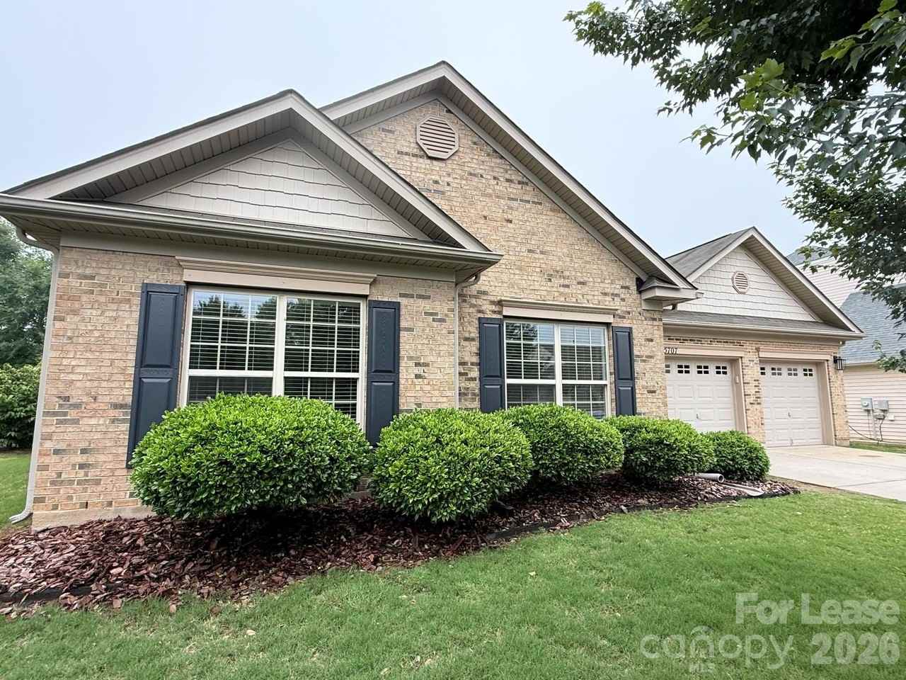 5707 Verducci Ln - Photo 3 of 31