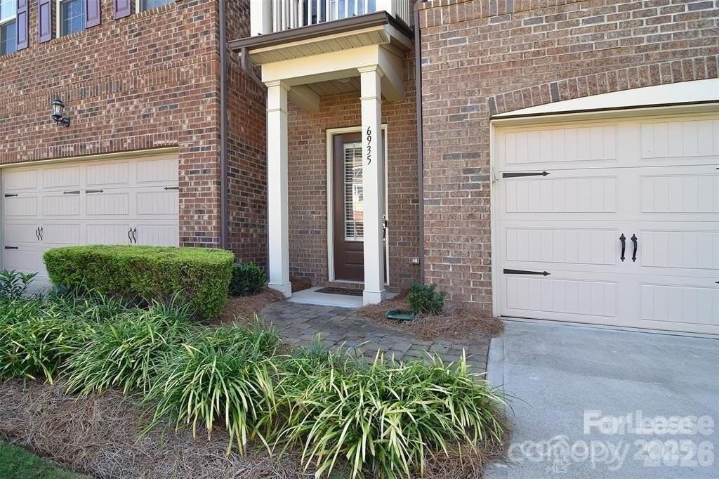 6935 Henry Quincy Way - Photo 3 of 44
