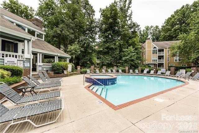 2518 Cranbrook Ln - Photo 2 of 18
