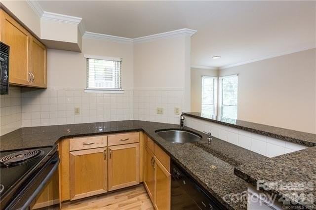 2518 Cranbrook Ln - Photo 6 of 18