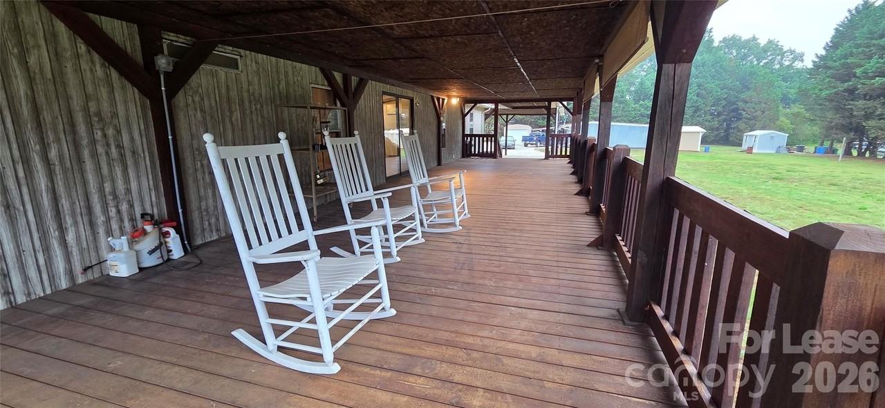 218 Overcash Rd - Photo 3 of 18