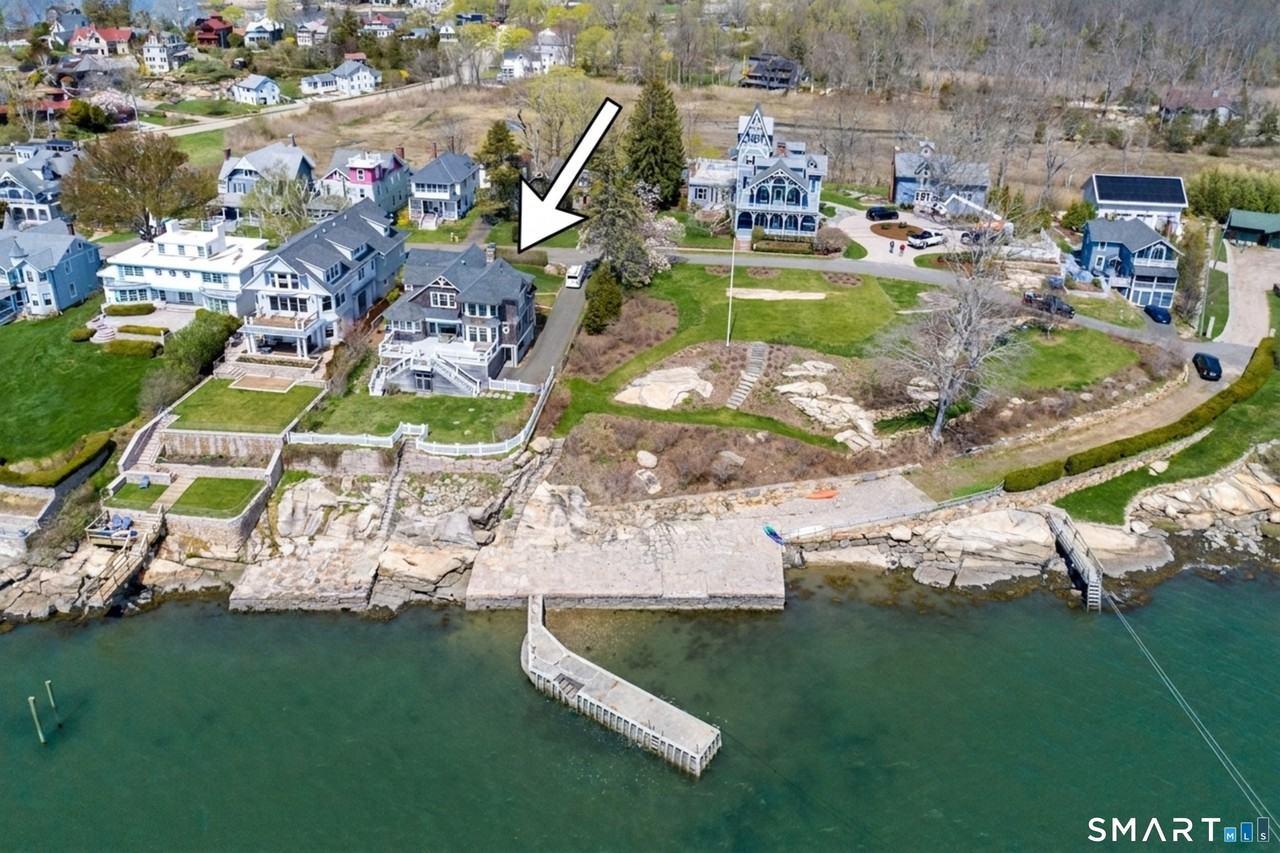 27 Prospect Hill Rd - Photo 2 of 35