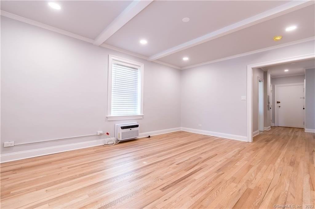 140 Woodside Grn #2B - Photo 3 of 23