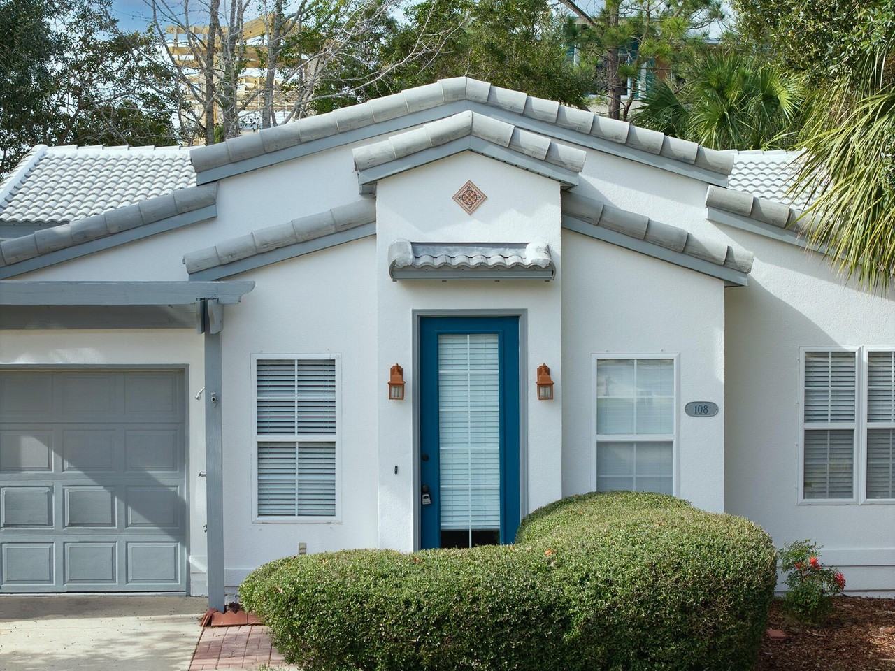 108 Mantero Way - Photo 2 of 28