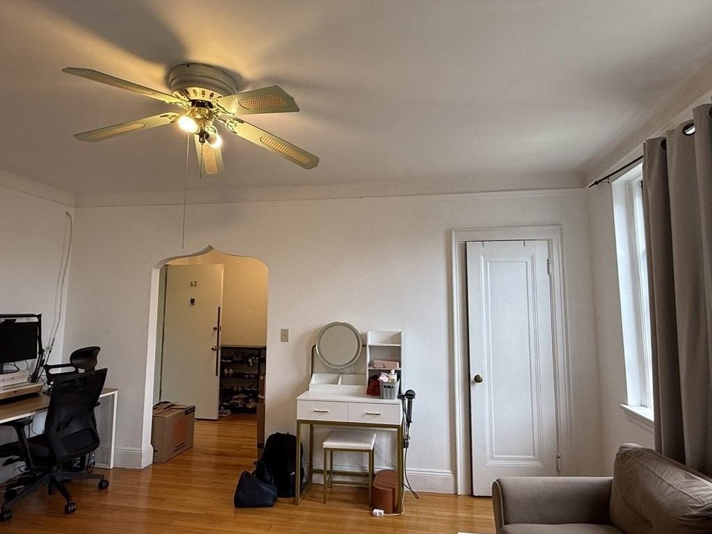 141 Englewood Ave - Photo 7 of 25