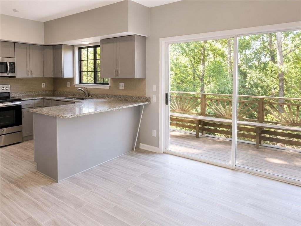 3059 Steeplechase - Photo 4 of 14