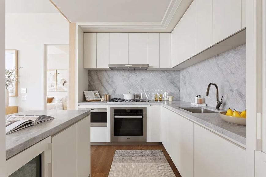77 Greenwich St - Photo 6 of 10