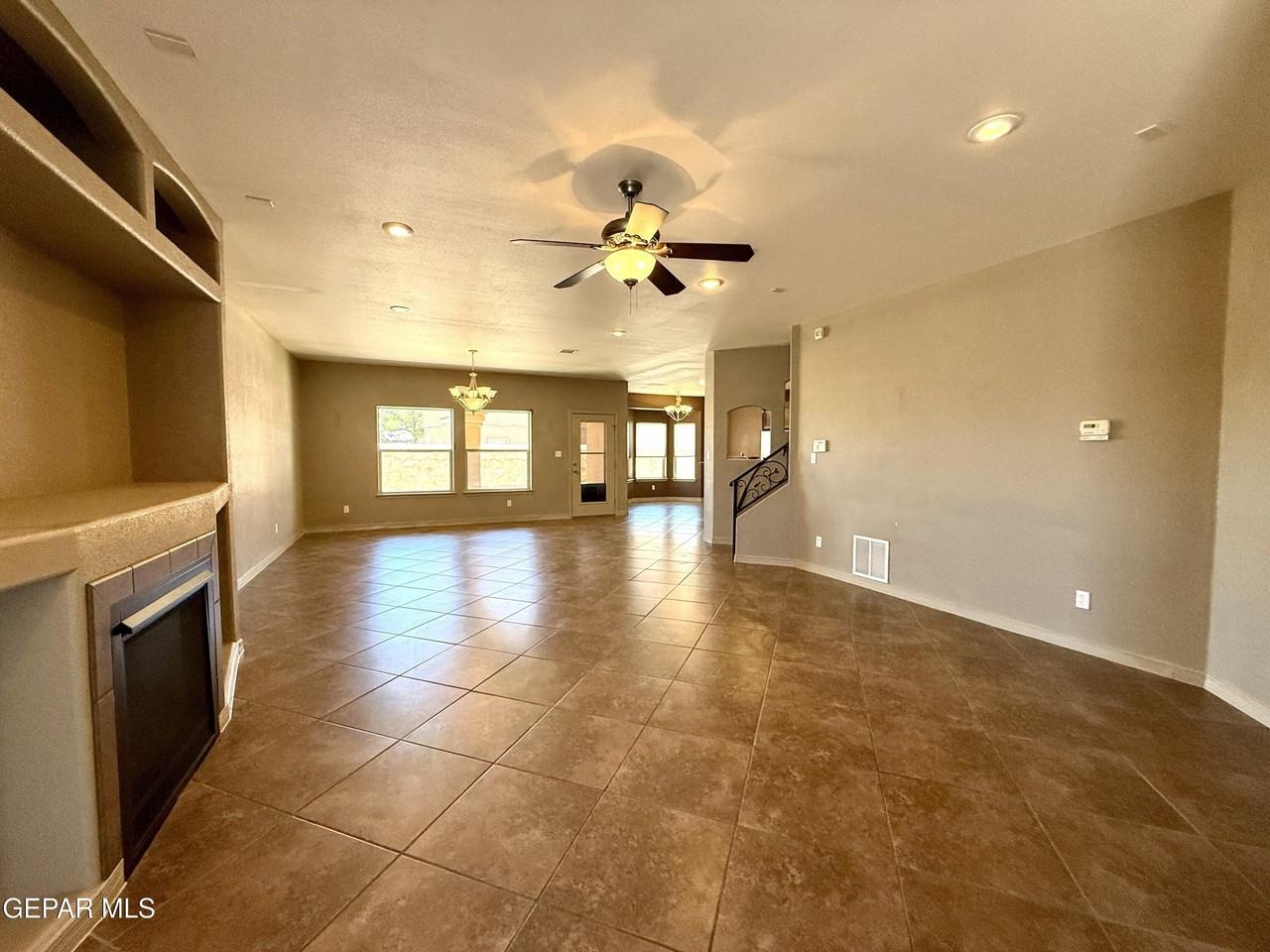 3712 Coco Palm - Photo 3 of 33