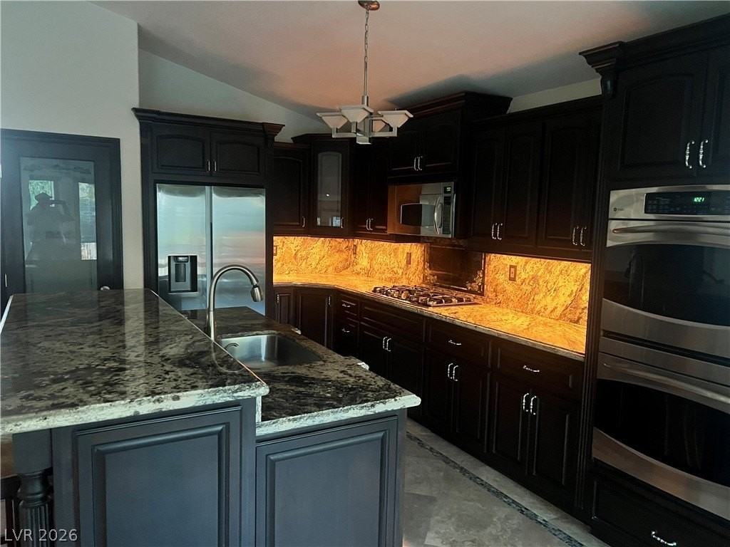 8225 Woodland Prairie Ave - Photo 3 of 48