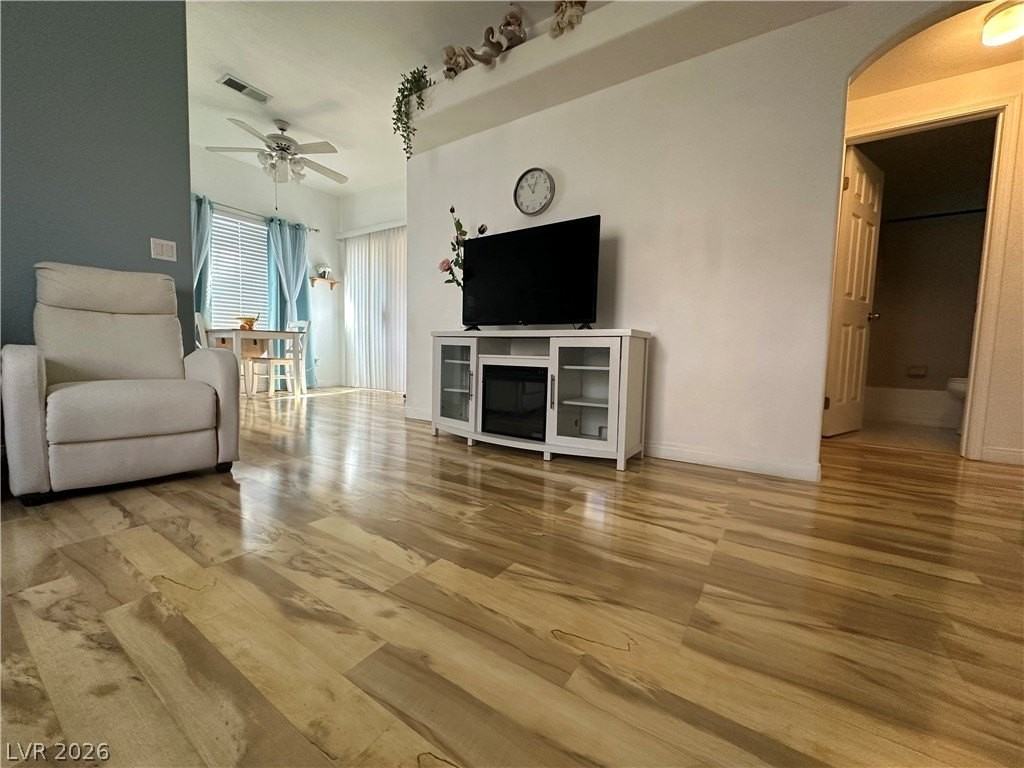 517 Indian Bluff St #202 - Photo 3 of 21
