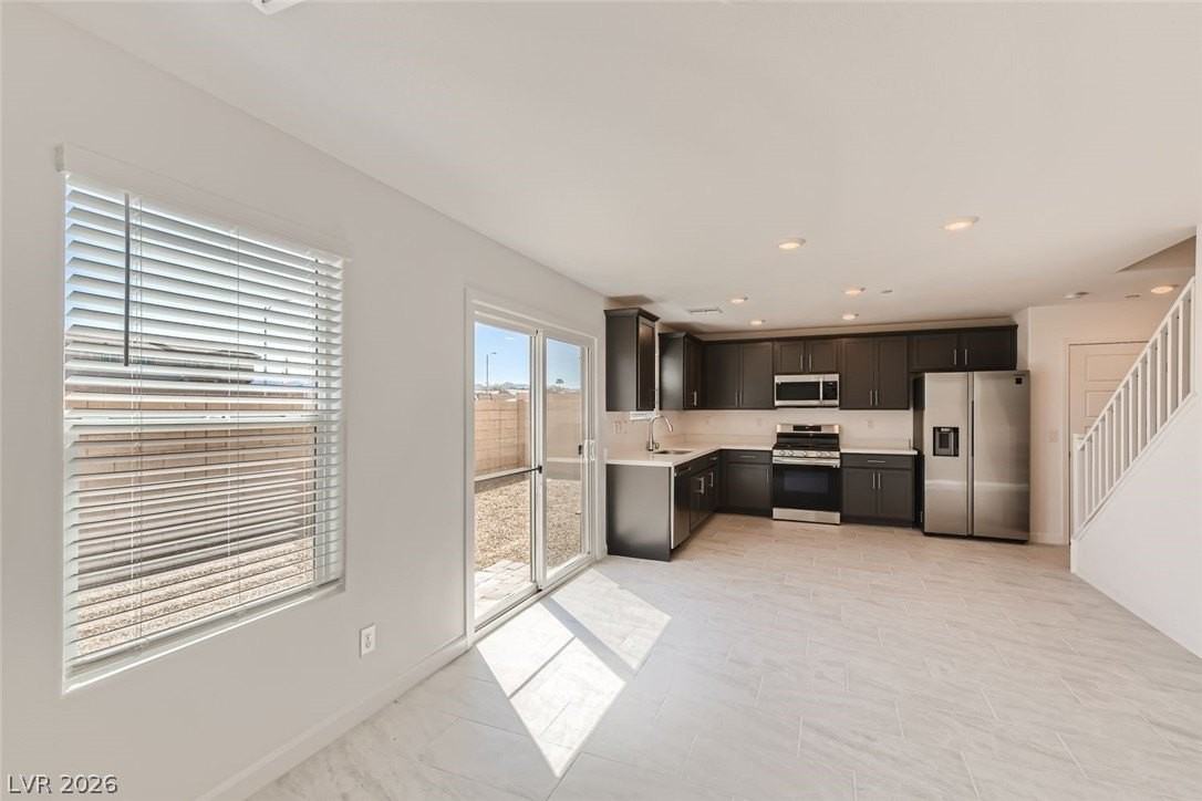 313 Bay Village Pl - Photo 5 of 25