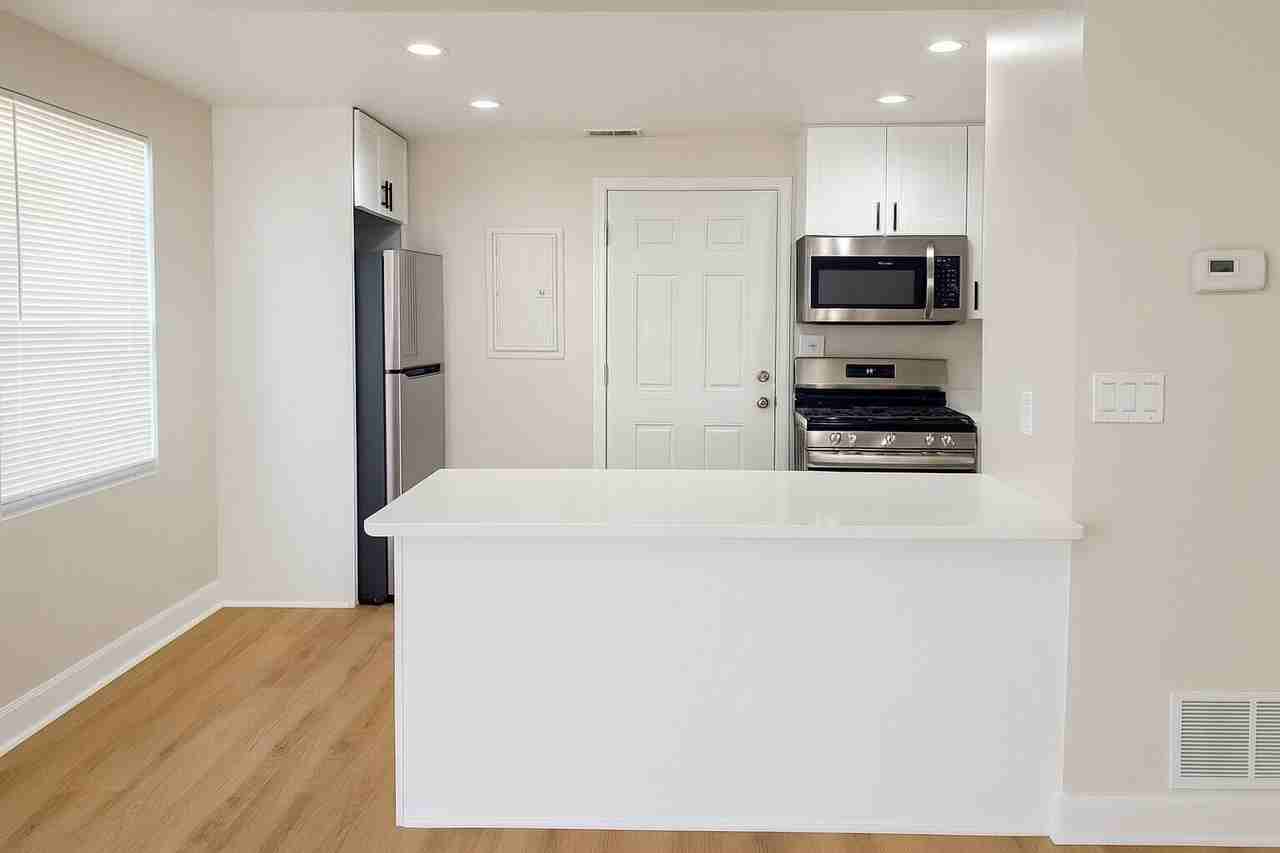 7327 Chestnut Ave - Photo 2 of 15