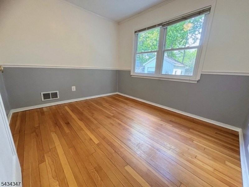 174 N Passaic Ave - Photo 6 of 14