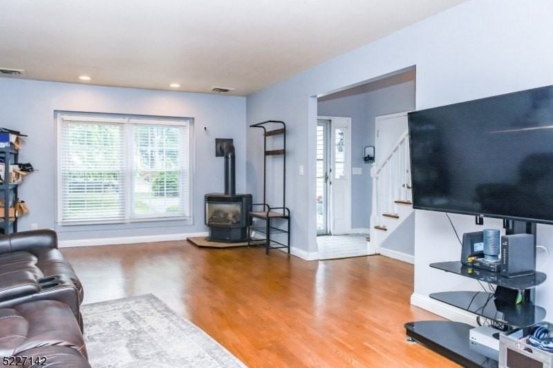 13 Crefeld Ct - Photo 4 of 39