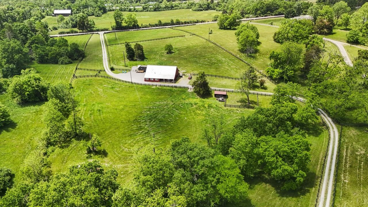 8039 Old Richmond Rd - Photo 4 of 50
