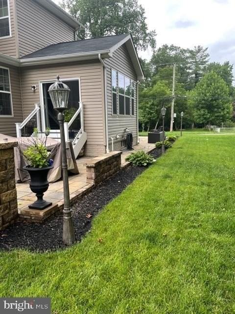 6705 Chapel Dale Rd - Photo 3 of 28