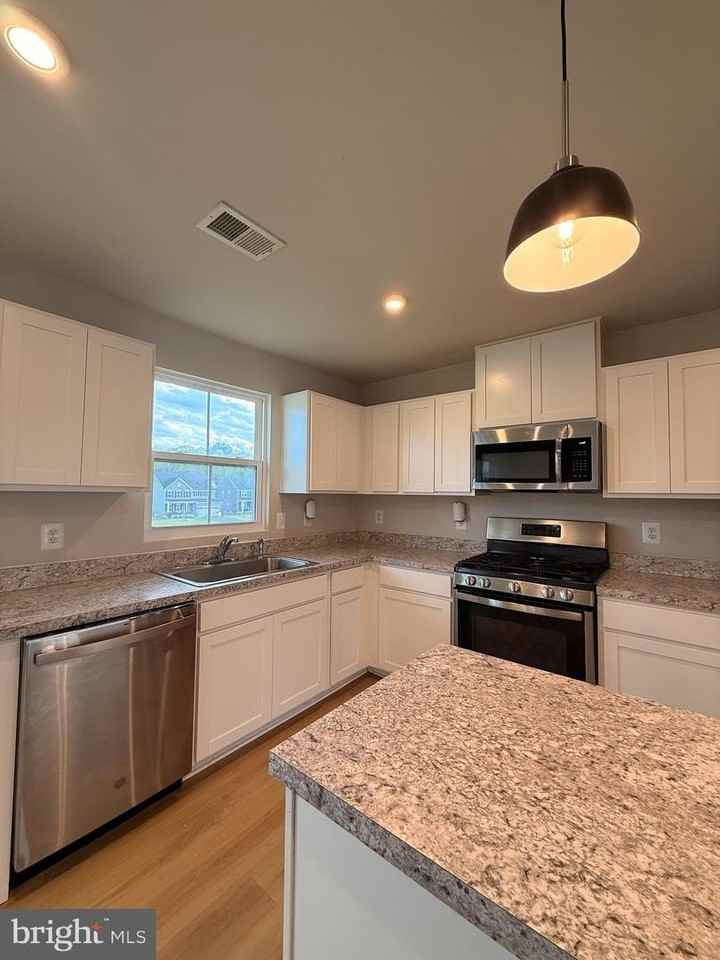 14 Snickers Ct - Photo 5 of 22